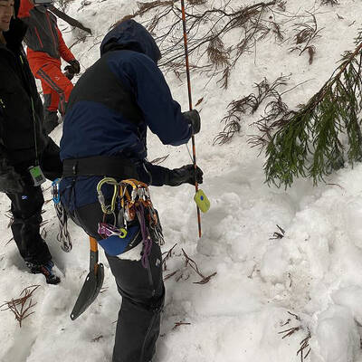 雪山レスキュー講習会